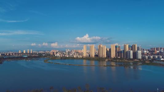 湖南省委書記五訪東風湖 污水湖變成美麗清水湖