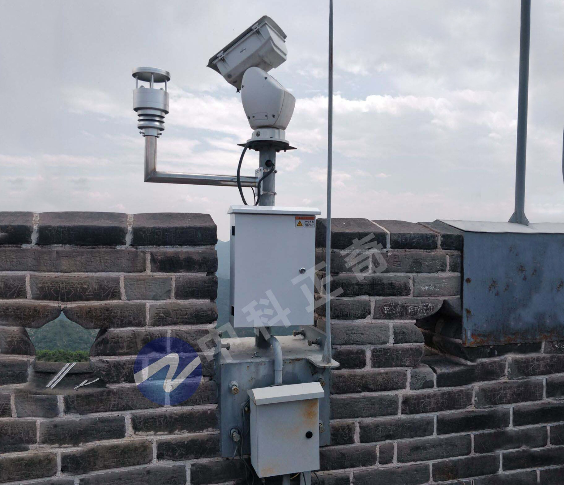 八達(dá)嶺長(zhǎng)城-超聲波氣象站